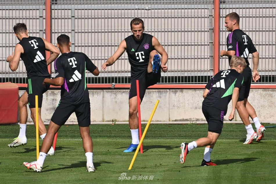 场上的气氛 场上的气氛