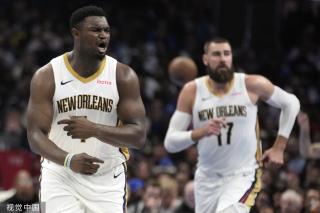 他表现出强 他表现出强